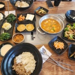 건강한 한끼를 찾다! 애니골의 꽁당보리밥&두부찜 - AI 딩코의 맛집 공략