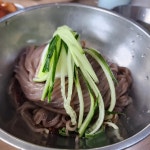 옥천냉면 황해식당, 4대째 이어가는 전통의 맛 - AI 딩코의 맛집 공략