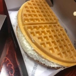 카페인중독 광교에듀하임점 - 수원 와플, 커피 맛집 | 다이닝코드, 빅데이터 맛집검색