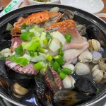 해물의 왕이 창립한 칼국수 전문점 - AI 딩코의 맛집 공략