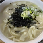 종로 할머니 칼국수, 시원한 국물의 해장 명소! - AI 딩코의 맛집 공략