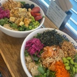 포케의 세계로 빠져드는 슬로우캘리 - AI 딩코의 맛집 공략