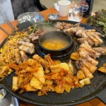 효자동솥뚜껑 진천광혜원점 - 광혜원 삼겹살, 흑돼지삼겹살 맛집 | 다이닝코드, 빅데이터 맛집검색