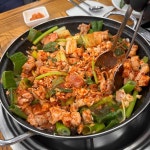 와촌식당 성서공단점 - 성서공단 돼지찌개, 불고기 맛집 | 다이닝코드, 빅데이터 맛집검색