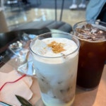 커피앤더코이 - 김해 카페, 고기카페 맛집 | 다이닝코드, 빅데이터 맛집검색