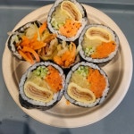 더쿠 - 김밥집인데 닭강정이 더 맛있다고 소문나서 이름 뺏길 것 같은