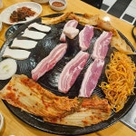 솥뚜껑김치생삼겹살 - 일산 생삼겹살, 고기집 맛집 - 다이닝코드