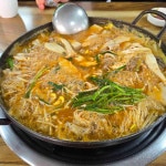 엄마손칼국수 - 춘천 곱창전골, 칼국수 맛집 | 다이닝코드, 빅데이터 맛집검색