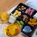 오늘와인한잔 성수가든점 - 성수 와인바 맛집 - 다이닝코드