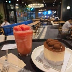 투썸플레이스 부천역로데오점 - 부천 커피, 케이크 맛집 - 다이닝코드