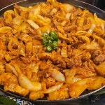 정통집 구리돌다리점 - 구리 돼지김치구이, 비빔국수 맛집 - 다이닝코드