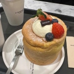 투썸플레이스 을지병원사거리DI점 - 논현동 카페, 케이크 맛집 - 다이닝코드