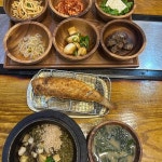 제주 중문의 갈치명당 섬마을 운정이네 - AI 딩코의 맛집 공략