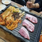 증평한돈축산물식당 - 증평 삼겹살, 생대패삼겹살 맛집 - 다이닝코드