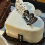 투썸플레이스 원주혁신H타워점 - 원주 카페, 디저트 맛집 - 다이닝코드