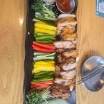 누구나홀딱반한닭 강남역점 - 강남역 치킨, 쌈 맛집 - 다이닝코드