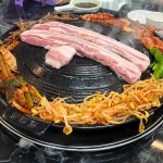 김윤식의 착한국수 & 솥뚜껑삼겹살 - 영종도 삼겹살, 솥뚜껑삼겹살 맛집 - 다이닝코드
