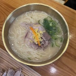 먹돌고기국수 제주본점 - 제주공항 고기국수, 육전 맛집 - 다이닝코드