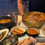 다독이네 숯불구이 합정점 - 합정 삼겹살, 뼈삼겹갈비 맛집 - 다이닝코드