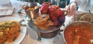 '이색적인 아시안 24시영업' 빅데이터 맛집 검색결과 - 다이닝코드