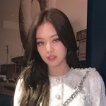 장미꽃 향기는 바람에 날리고 (@zxxx8) — 좋아요 | ASKfm 장미꽃 향기는 바람에 날리고 (@zxxx8). Ask me anything on ASKfm
