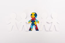 발달장애 증상은 어떻게 될까? 발달장애 원인, 연령대별 증상, 치료법 정리 - 닥터나우 발달장애 증상은 어떻게 될까? 발달장애 원인, 연령대별...  대표 이미지