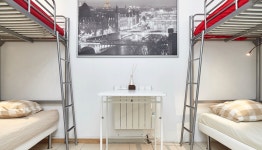 파리 러브 게스트하우스 8호점 한인 민박 - 와그 WAUG