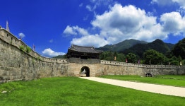 문경새재 + 오미자 테마 터널 일일 버스 투어 (서울, 경기 출발) - 와그 WAUG