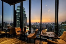 방콕 메디니 레스토랑 (더 컨티넨트 부티끄 호텔)