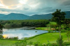 클락 뉴 아시아 골프 앤 컨트리 클럽 - 18홀 그린피