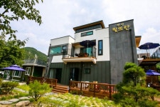 단양 빛뜨란펜션