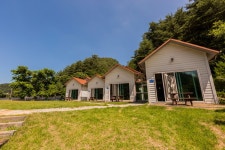 홍천 별빛흐르는마을 펜션