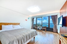 여수 더라온펜션