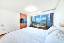 여수 더라온펜션