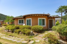 고창 황토복분자펜션