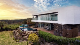 제주 미아독채풀빌라 (야외대형미온수 수영장 보유!)