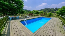 가평 달빛정원 계곡 독채펜션(수영장)