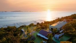 WAUG - The search for your travel starts here