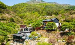 밀양 소나무 풀빌라펜션