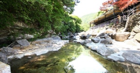 지리하동깊은골산장