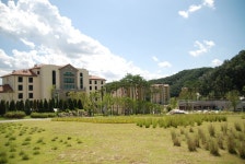 백학자유로리조트
