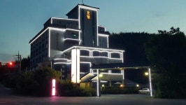 가을 호텔
