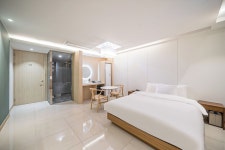 브라운도트 호텔 봉덕점