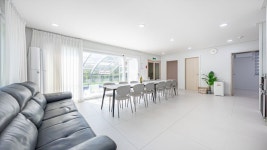 풀화이트벨리펜션