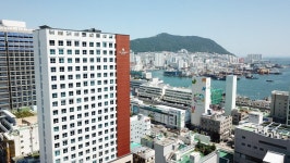 남포동 더 베이먼트 By 블링이스턴