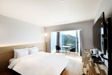 더 레스트 호텔