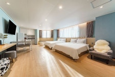 브라운도트 삼천포항점