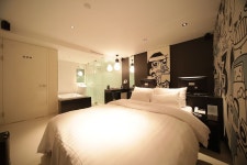 종로 호텔팝 리즈 프리미어