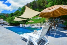 하늘빛관광농원(스파독채 펜션)