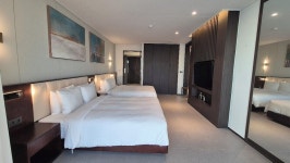 웨이브엠 호텔 이스트